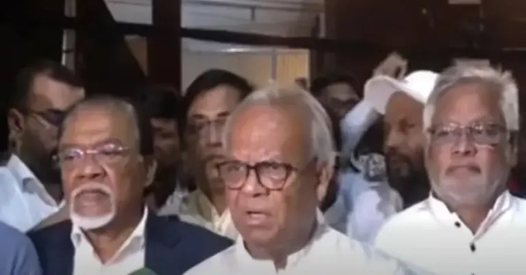 স্থায়ী কমিটির বৈঠক শেষে কথা বলেছেন রুহুল কবির রিজভী